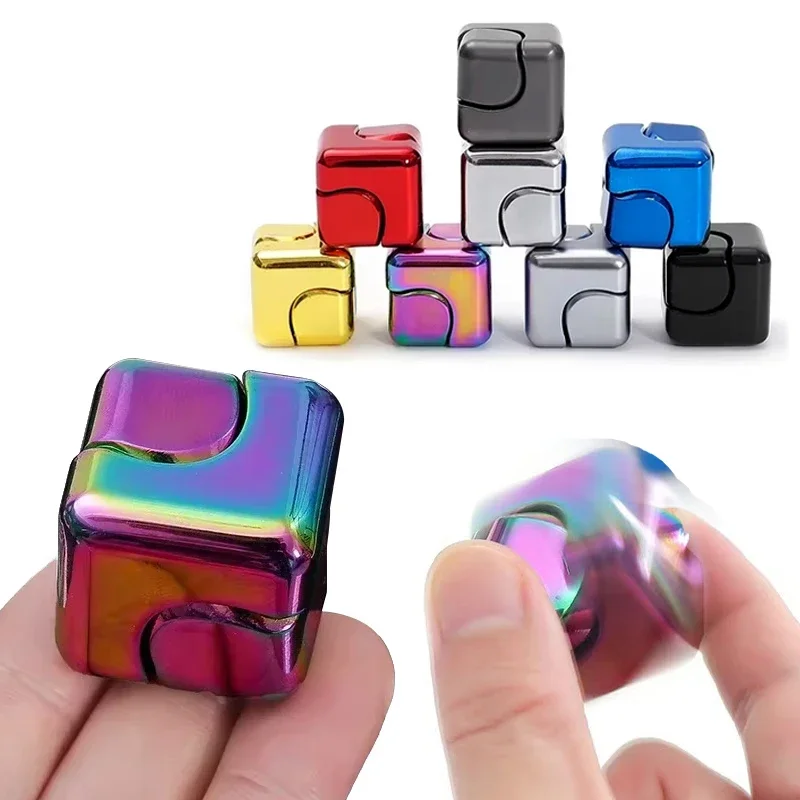 Cool Office Tech Gadgets - مكعب معدني دوار جيروسكوب ببصمة الإصبع
