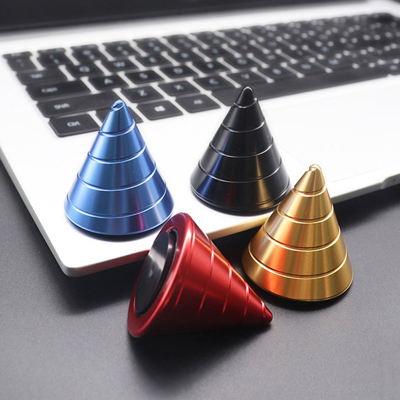 لعبة دوارة معدنية كبيرة بتصميم - مراجعة Cool Office Tech Gadgets وسعره