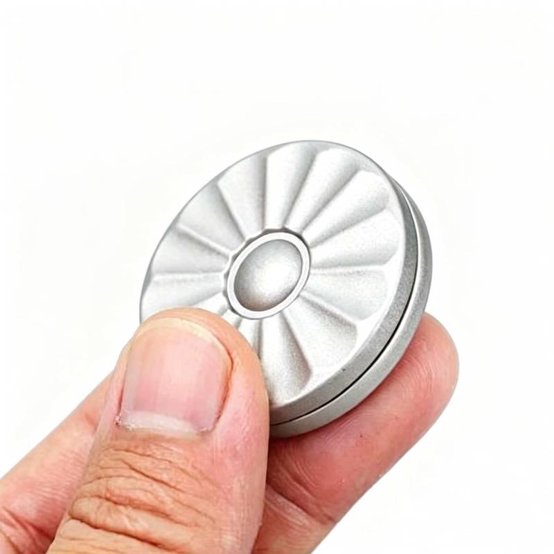 Petal Magnetic Haptic Coin Fid - مراجعة Cool Office Tech Gadgets وسعره