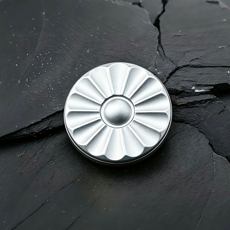 Petal Magnetic Haptic Coin Fid - مراجعة Cool Office Tech Gadgets وسعره