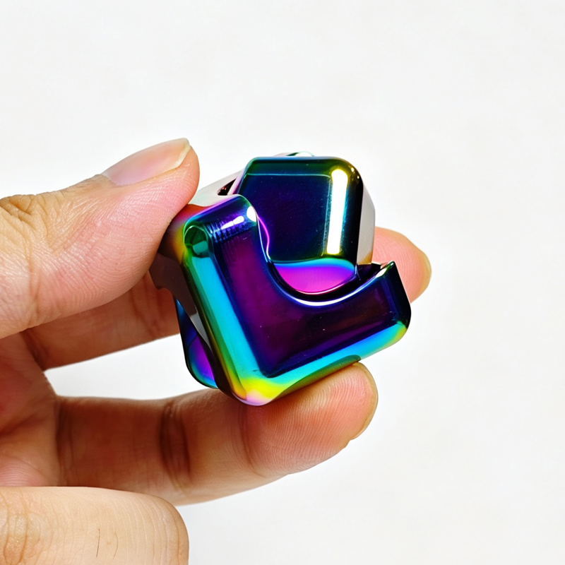 مكعب معدني دوار مربع الشكل، أد - مراجعة Cool Office Tech Gadgets وسعره